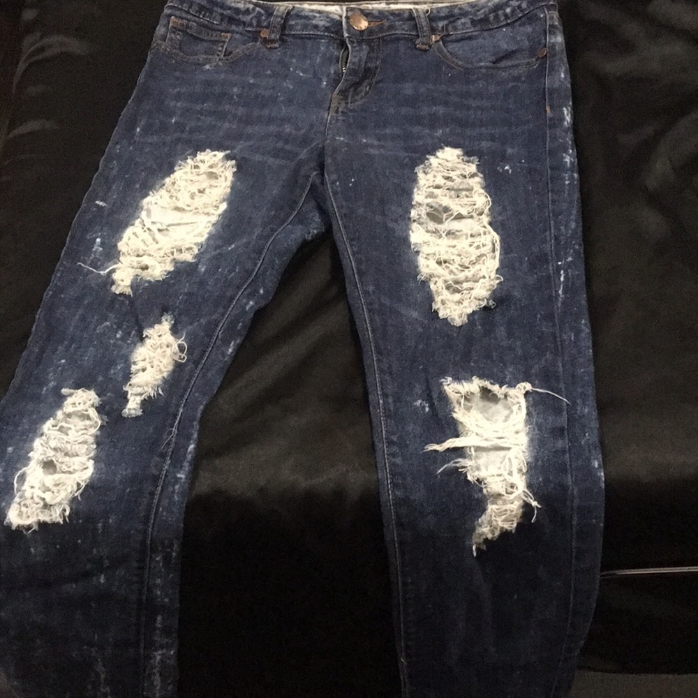 Jeans - Picture 2 of 3